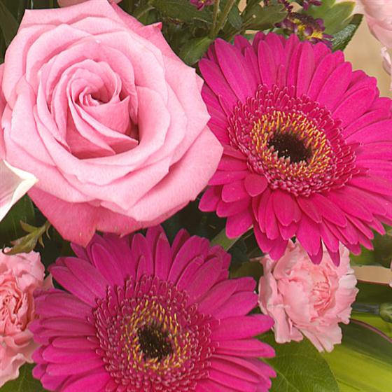 Adorable Vase Arrangement