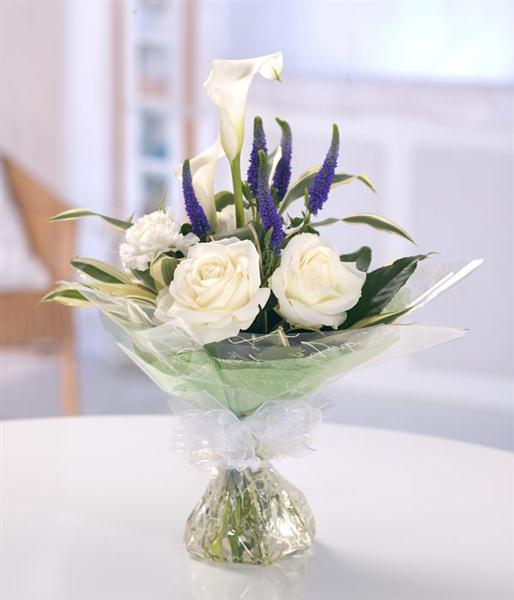 06 Cancer Star Sign Zodiac Bouquet (Jun 22 - Jul 23)