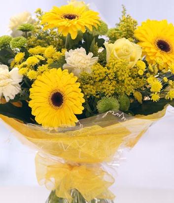 05 Gemini Star Sign Zodiac Bouquet (May 22 - June 21)