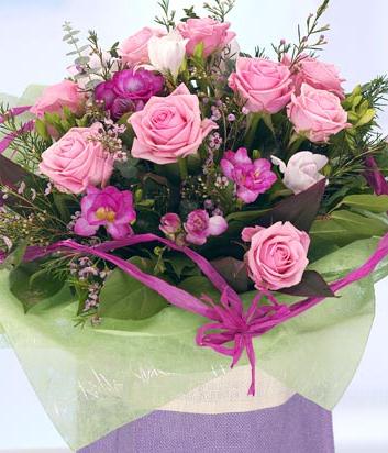 Roses & Freesia Fantasy