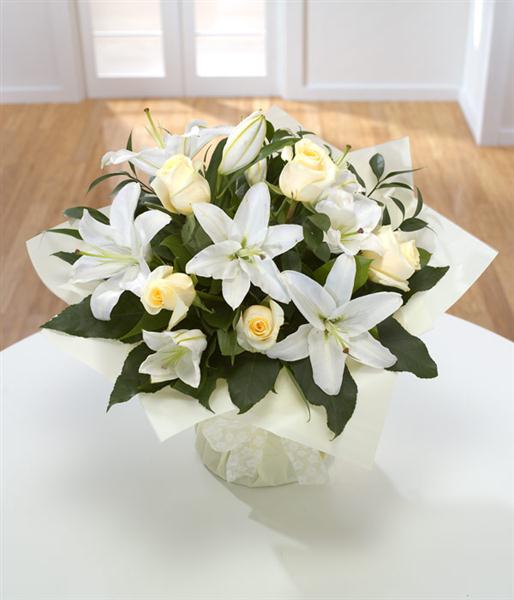 04 - Diamond Birthstone Bouquet (April)